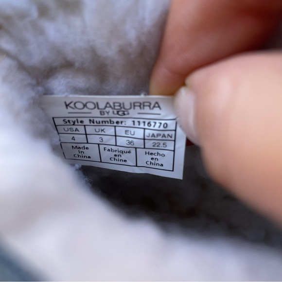 NWOB Koolabura by UGG Koola Mini boots in Coast Blur size 4 kids - Picture 13 of 15